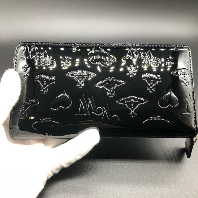 Vivienne Westwood(ヴィヴィアンウエストウッド)の【新品・正規品】ヴィヴィアン ウエストウッド 長財布 310 プレゼント レディースのファッション小物(財布)の商品写真