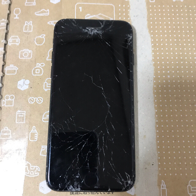 iPhone 7 Black 128 GB SIMフリー　ジャンク品　画面割れ等