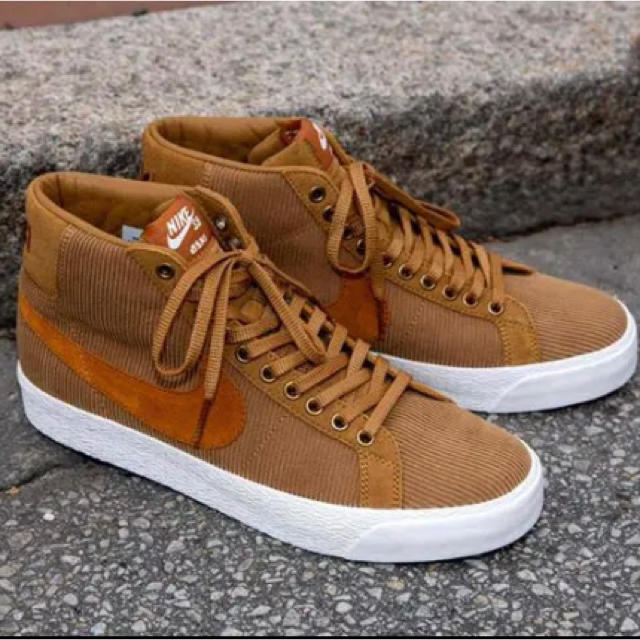 NIKE(ナイキ)のNike SB Blazer oski 28cm メンズの靴/シューズ(スニーカー)の商品写真