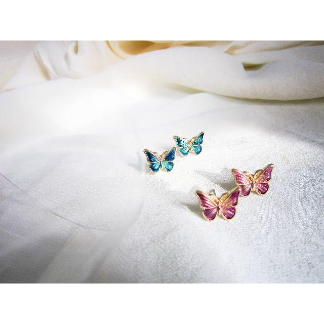 Ameri VINTAGE(アメリヴィンテージ)のwatercolor butterfly Emerald☽ ハンドメイドのアクセサリー(ピアス)の商品写真