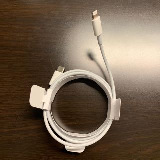 アップル(Apple)のUSB-C to lightning 1m(バッテリー/充電器)