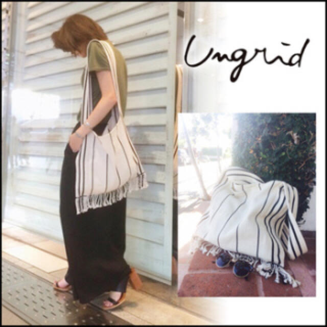 Ungrid(アングリッド)のUngridフリンジショルダーバッグ レディースのバッグ(ショルダーバッグ)の商品写真