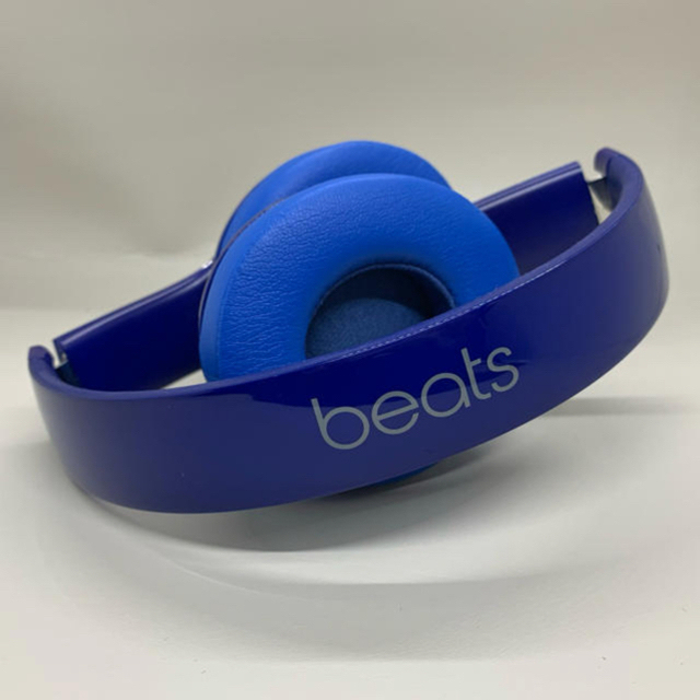 Beats by Dr Dre(ビーツバイドクタードレ)の大人気Beats solo2 Wirelessブルー、お買い得です♪ スマホ/家電/カメラのオーディオ機器(ヘッドフォン/イヤフォン)の商品写真