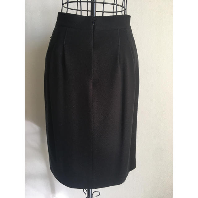 NARACAMICIE(ナラカミーチェ)のナラカミーチェ NARACAMICIE シンプルなブラックのタイトスカート レディースのスカート(ひざ丈スカート)の商品写真