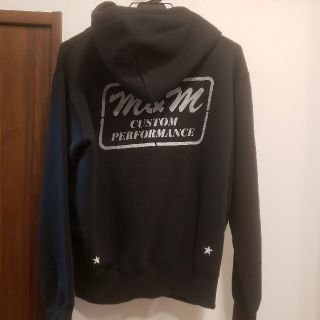 エムアンドエム(M&M)のマッドさん専用　m&m　パーカー　黒　美品　クリーニング済(スウェット)