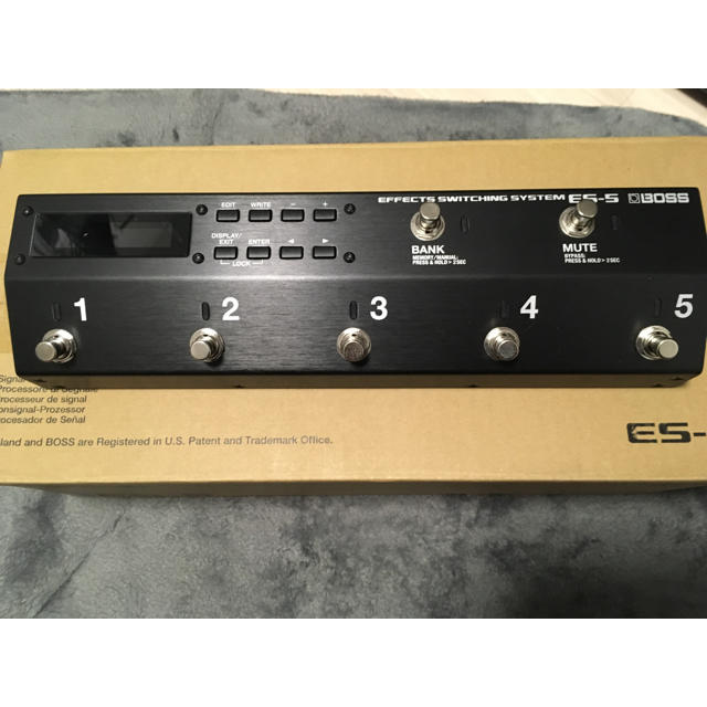 BOSS ES-5 プログラマブルスイッチャー