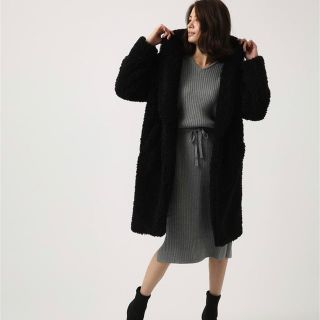 アズールバイマウジー(AZUL by moussy)の今季購入　もこもこコート　黒(毛皮/ファーコート)