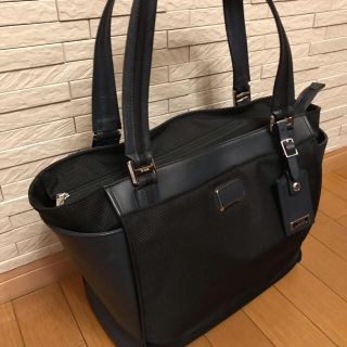 トゥミ(TUMI)のTUMI JARVIS ビジネストート限定版ネイビー(トートバッグ)