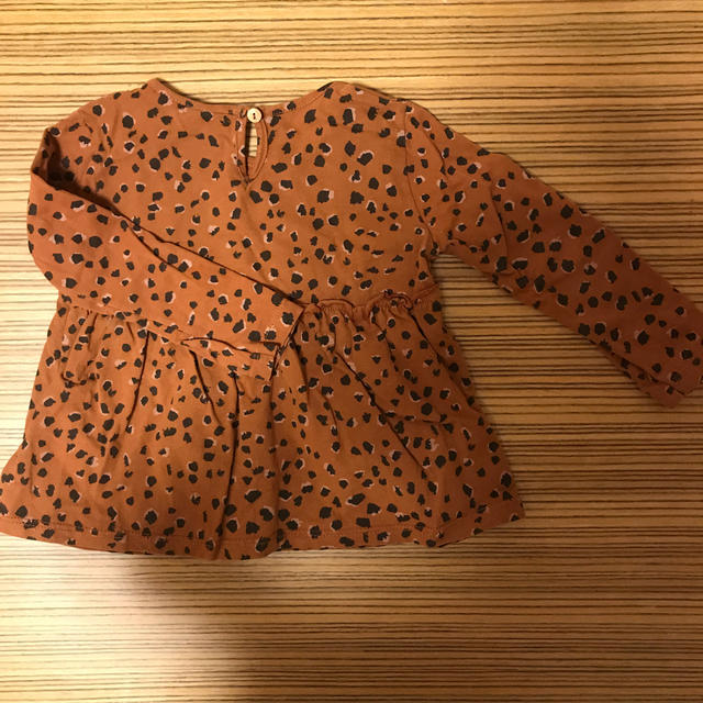 ZARA KIDS(ザラキッズ)のzarababy レオパード柄カットソー キッズ/ベビー/マタニティのキッズ服女の子用(90cm~)(Tシャツ/カットソー)の商品写真