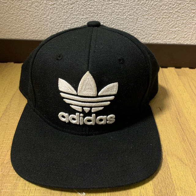 adidas(アディダス)のアディダスオリジナルス　キャップ メンズの帽子(キャップ)の商品写真