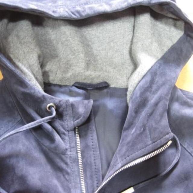 BARNEYS NEW YORK(バーニーズニューヨーク)のELEVENTY スウェードレザージャケット SUEDE HOODIE メンズのジャケット/アウター(レザージャケット)の商品写真