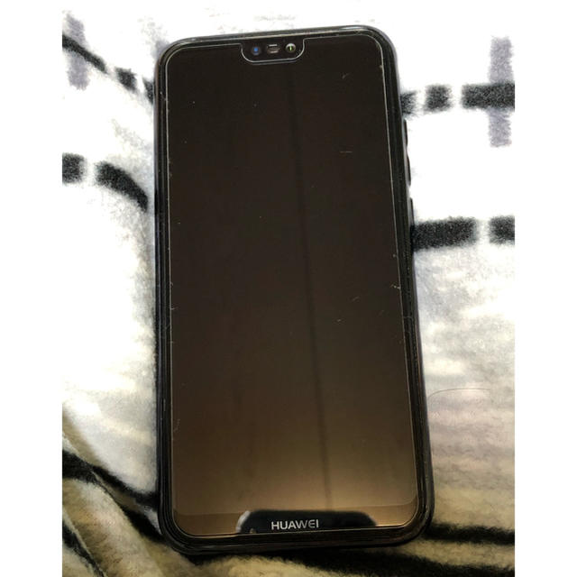 HuaweiP20lite(UQmobileです。) スマホ/家電/カメラのスマートフォン/携帯電話(スマートフォン本体)の商品写真