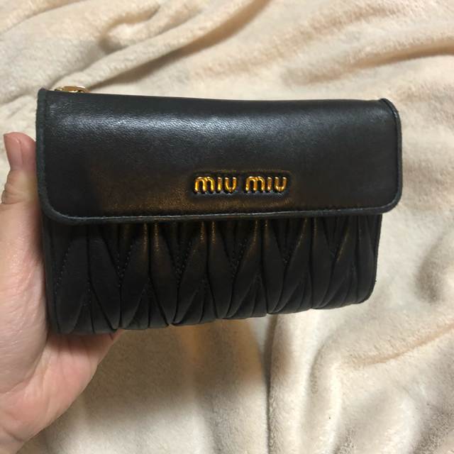 miumiu(ミュウミュウ)のmiumiu マテラッセ　財布 レディースのファッション小物(財布)の商品写真