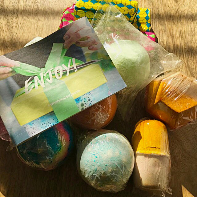 LUSH - 値下げしました!!【訳あり格安】LUSH バスボムセットの通販 by ブラウン's shop｜ラッシュならラクマ