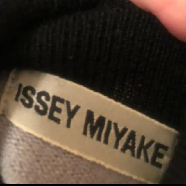 ISSEY MIYAKE(イッセイミヤケ)のISSEY MIYAKE★モノグラムニット★ レディースのトップス(ニット/セーター)の商品写真