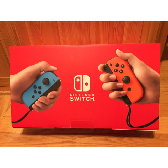 Nintendo Switch(ニンテンドースイッチ)のスイッチ 新品 未使用 未開封 新型 エンタメ/ホビーのゲームソフト/ゲーム機本体(家庭用ゲーム機本体)の商品写真