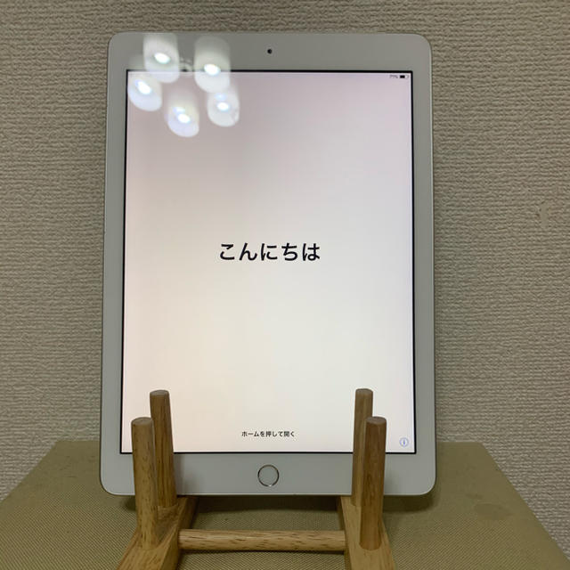 iPad 第6世代　32GB au