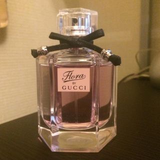 グッチ(Gucci)の[専用]Flora フローラ 50ml(香水(女性用))