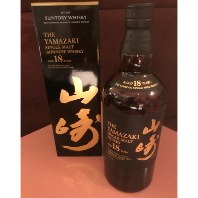 サントリー 山崎18年 700ml 未開封 新品 箱　マイレージ付きウイスキー