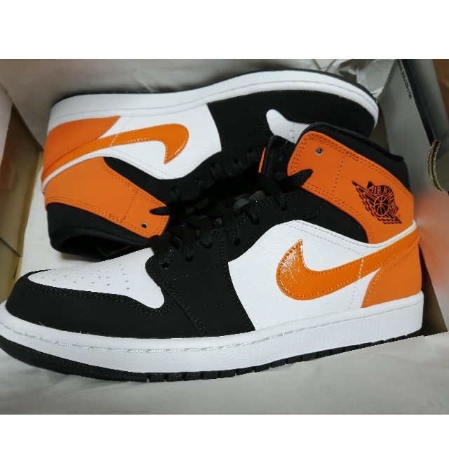 NIKE　AIR JORDAN 1 MID 　26.5 新品