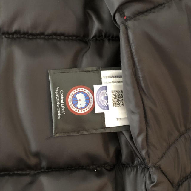 CANADA GOOSE(カナダグース)のカナダグース ダウンベスト 男女兼用 メンズのジャケット/アウター(ダウンベスト)の商品写真