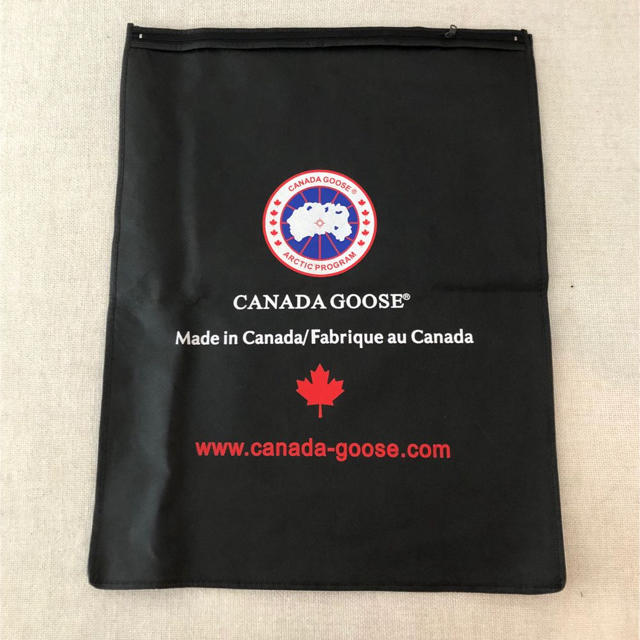 CANADA GOOSE(カナダグース)のカナダグース ダウンベスト 男女兼用 メンズのジャケット/アウター(ダウンベスト)の商品写真