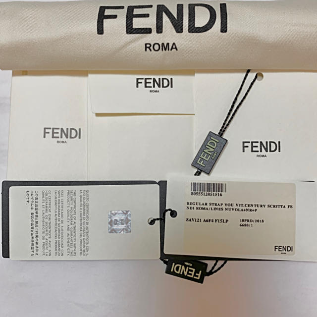 FENDI(フェンディ)のCOCO様専用★FENDI ストラップユー　完売品 レディースのファッション小物(その他)の商品写真