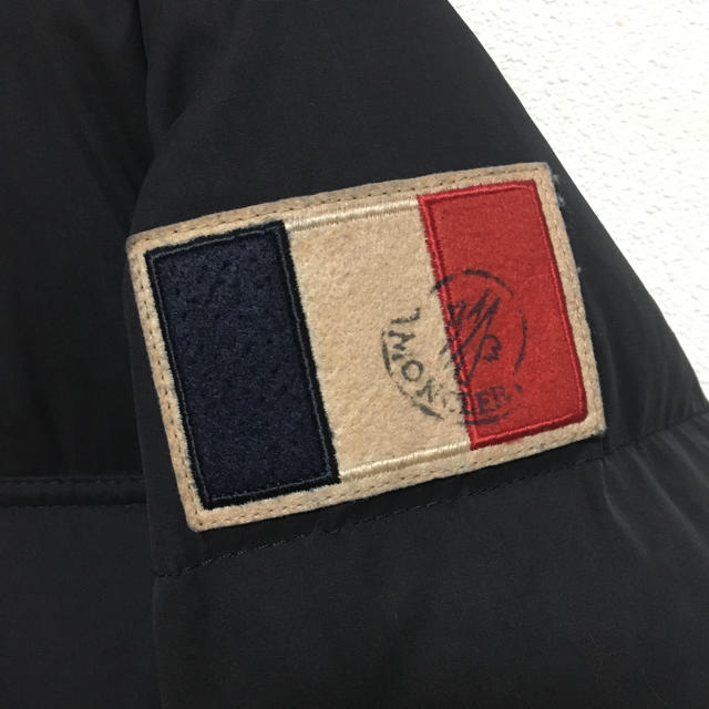 MONCLER(モンクレール)の限定フランス国旗  MONCLER GILDAS モンクレール エベレスト K2 メンズのジャケット/アウター(ダウンジャケット)の商品写真