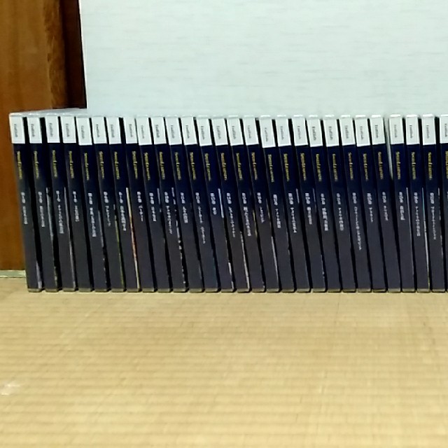 Esprit(エスプリ)の英語教材　スピードラーニング  1〜48  全巻セット エンタメ/ホビーの本(語学/参考書)の商品写真