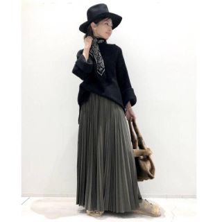 アパルトモンドゥーズィエムクラス(L'Appartement DEUXIEME CLASSE)のL'Appartement ☆ New Pleats スカート(ロングスカート)