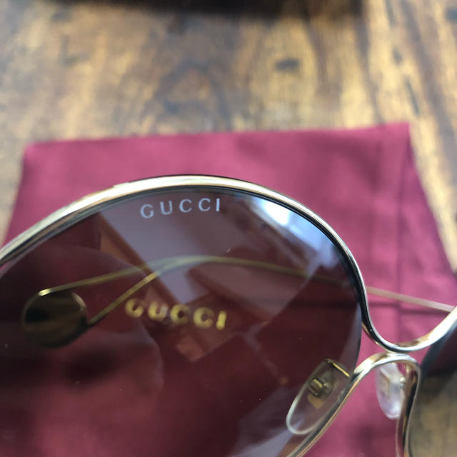 Gucci(グッチ)のGUCCI ラウンド パール サングラス レディースのファッション小物(サングラス/メガネ)の商品写真