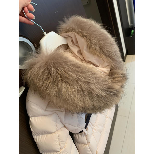 MONCLER(モンクレール)のモンクレールキッズ キッズ/ベビー/マタニティのキッズ服女の子用(90cm~)(ジャケット/上着)の商品写真