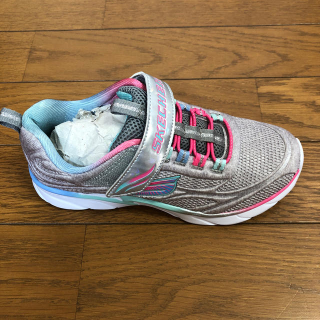 SKECHERS(スケッチャーズ)のスケッチャーズ　　女児スニーカー キッズ/ベビー/マタニティのキッズ靴/シューズ(15cm~)(スニーカー)の商品写真