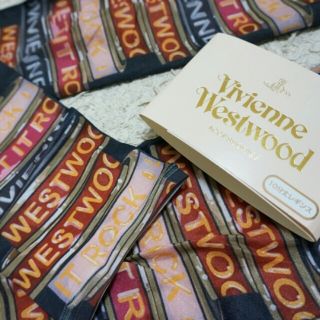 ヴィヴィアンウエストウッド(Vivienne Westwood)のVivienne◎柄10分丈レギンス(レギンス/スパッツ)