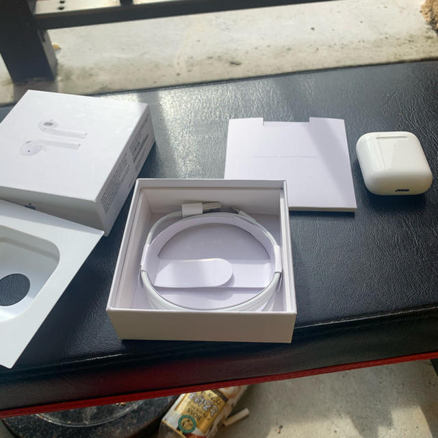 定番最新品 Apple 第二の通販 by ハオタロウ's shop|アップルならラクマ - AirPods 人気高評価