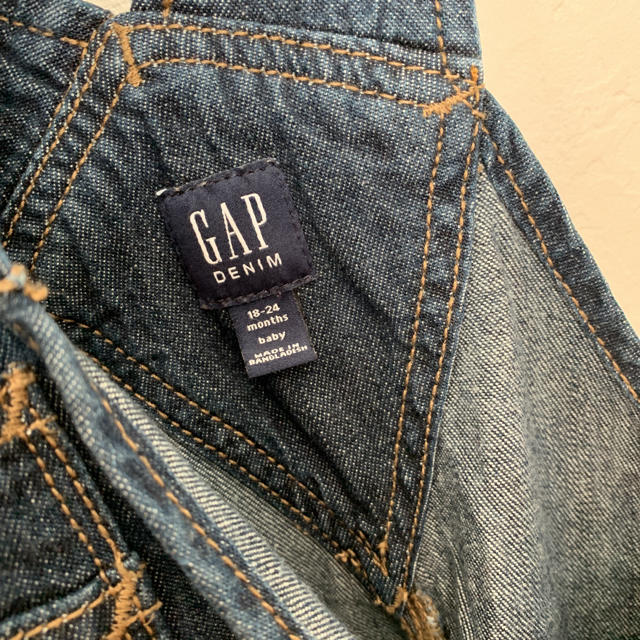 babyGAP(ベビーギャップ)のGAP サロペット　ロンパース キッズ/ベビー/マタニティのベビー服(~85cm)(ロンパース)の商品写真