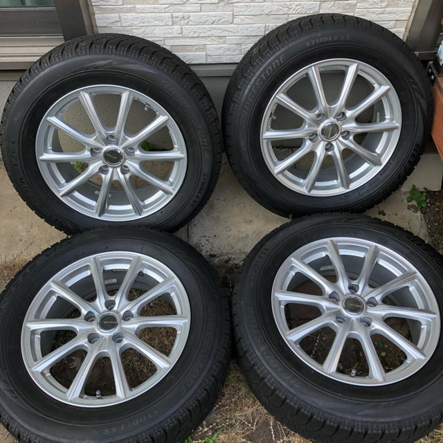 専門店品質 スタッドレス225/60R17 VRXアルファードヴェルファイア20