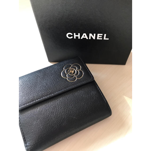 CHANEL(シャネル)のCHANEL 二つ折り財布 レディースのファッション小物(財布)の商品写真