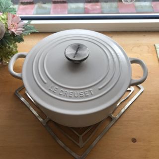 ルクルーゼ(LE CREUSET)のル・クルーゼ　ココットロンド22cm コットン(鍋/フライパン)