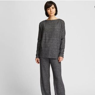 ユニクロ(UNIQLO)のユニクロ ソフトニットジャージー M(ルームウェア)