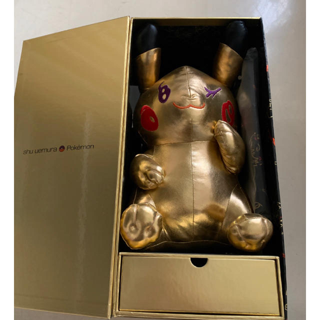 おすすめ uemura shu - ぬいぐるみ クリスマスコフレ ピカチュウ シュウウエムラ ノベルティグッズ おすすめ uemura shu - ぬいぐるみ クリスマスコフレ ピカチュウ シュウウエムラ ノベルティグッズ