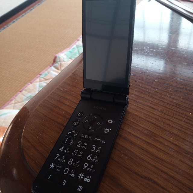 SHARP AQUOS ケータイSH-N01