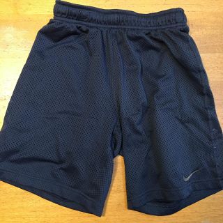 ナイキ(NIKE)のNIKE ハーフパンツ 紺色 S ジュニア(パンツ/スパッツ)