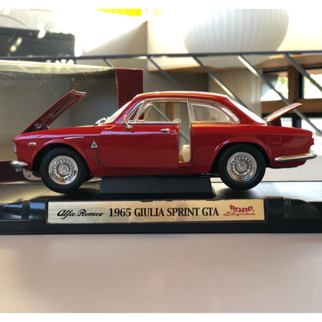 Alfa Romeo(アルファロメオ)の★hy54様専用　アルファロメオ　ジュリア  モデルカー　1/18 エンタメ/ホビーのおもちゃ/ぬいぐるみ(ミニカー)の商品写真