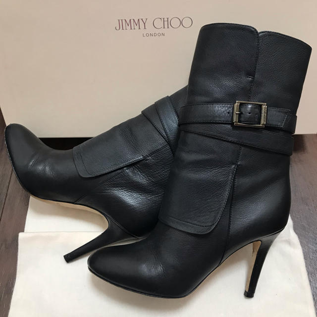 JIMMY CHOO(ジミーチュウ)のJimmy Choo ジミーチュウショートブーツ レディースの靴/シューズ(ブーツ)の商品写真