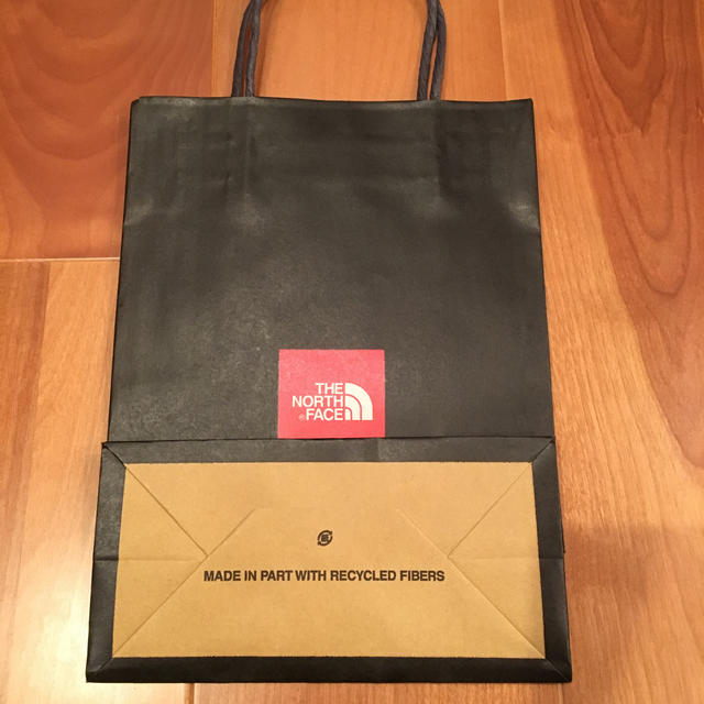 THE NORTH FACE(ザノースフェイス)のTHE NORTH FACE 紙袋 手提げ袋 ショップ袋 レディースのバッグ(ショップ袋)の商品写真