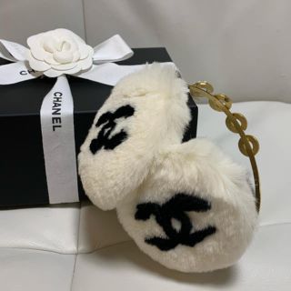 シャネル(CHANEL)のモモちゃん様ご専用　♡ 新品未使用！CHANEL イヤーマフ　(イヤーマフ)