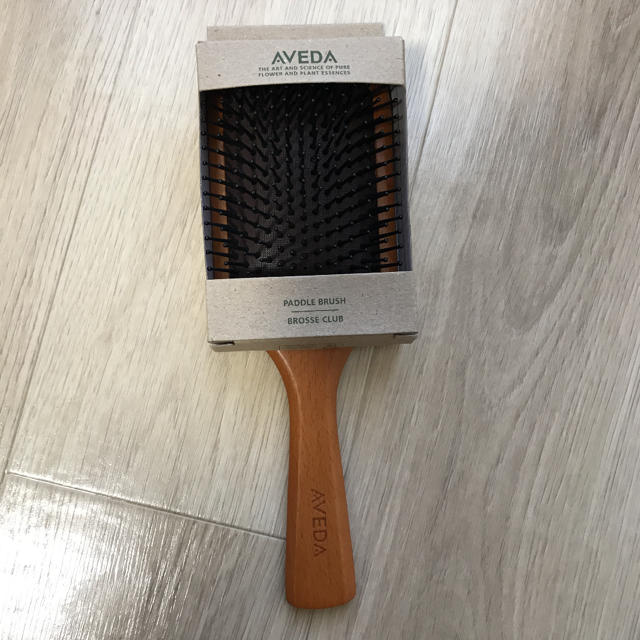 AVEDA(アヴェダ)のAVEDA ブラシ コスメ/美容のヘアケア/スタイリング(ヘアブラシ/クシ)の商品写真