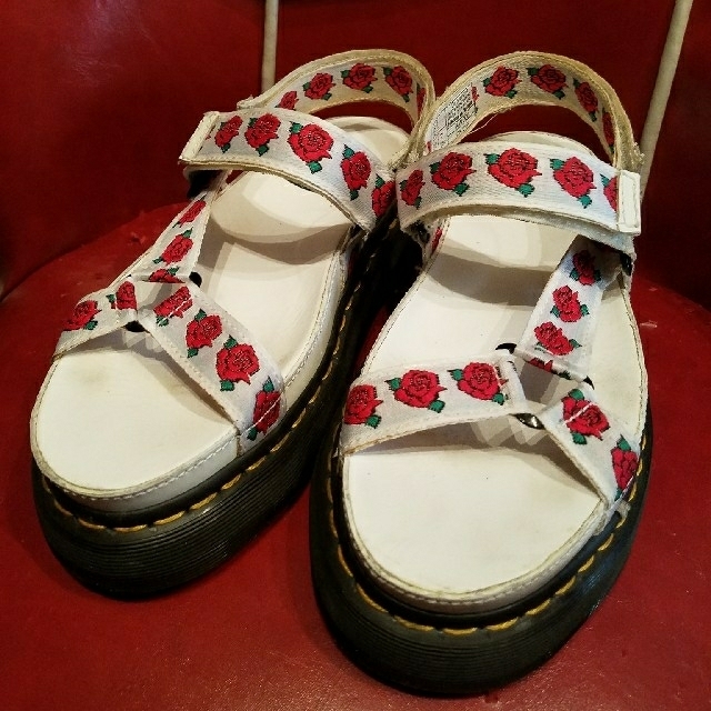 しました Dr.Martens サンダルの通販 by hoho's shop|ドクター