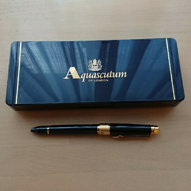 AQUA SCUTUM(アクアスキュータム)のアクアスキュータム ボールペン インテリア/住まい/日用品の文房具(ペン/マーカー)の商品写真